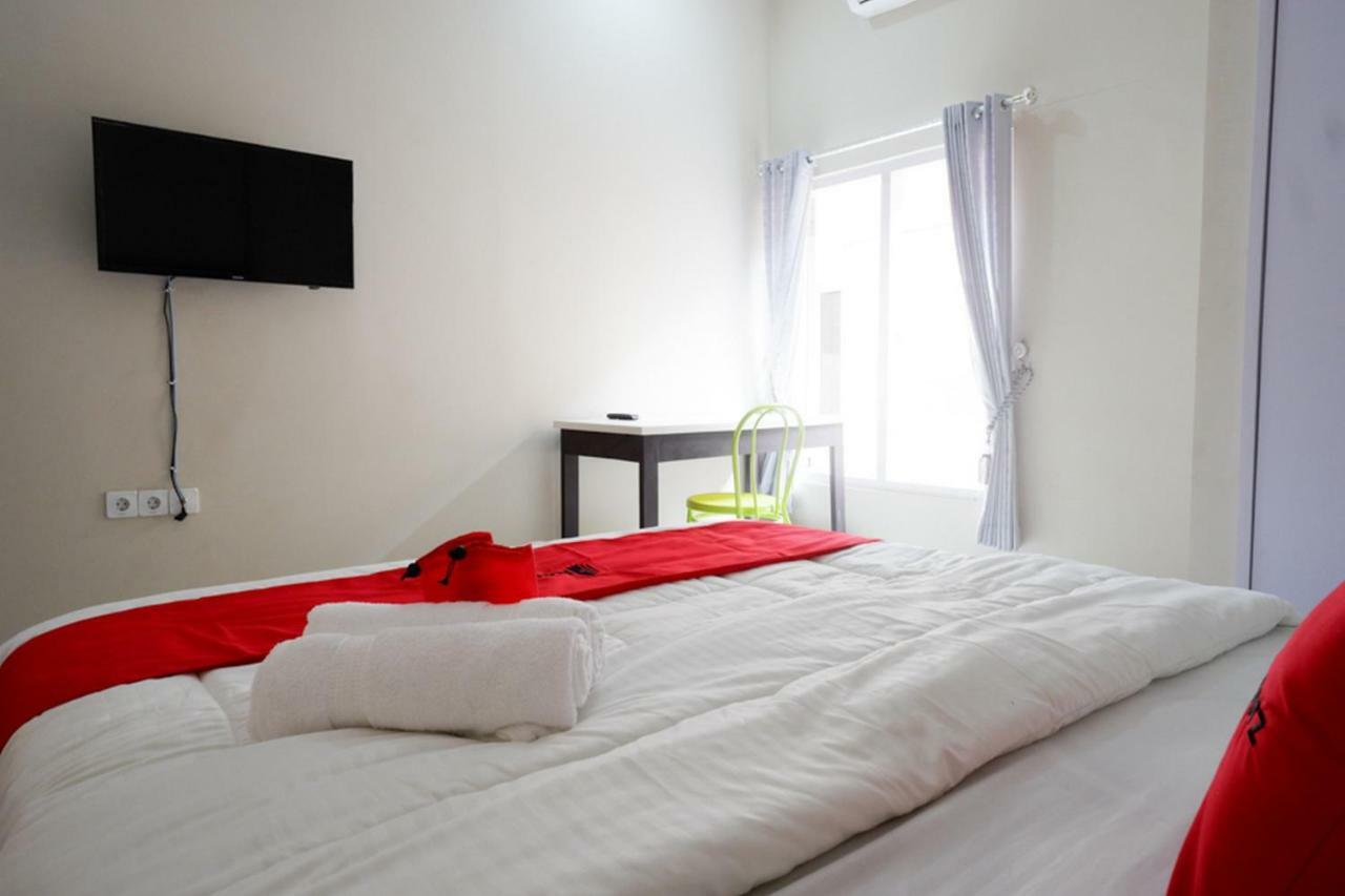 Reddoorz Syariah Near Rsud Margono Purwokerto Hotel Ngoại thất bức ảnh